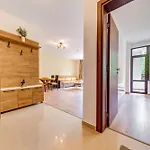 Апартамент Forest Harmony 1bd With Balcony & Parking By Flat Manаger *